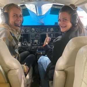 Meet your Posher, Lorien